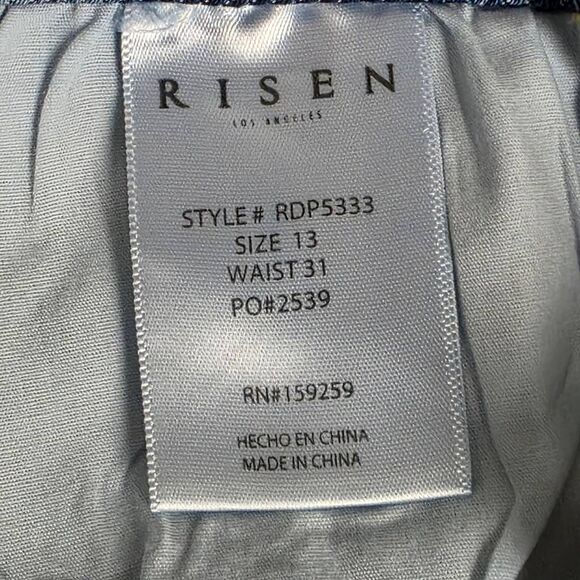 RISEN Jeans Women’s Size 13/31 Straight Leg Denim - Picture 5 of 9